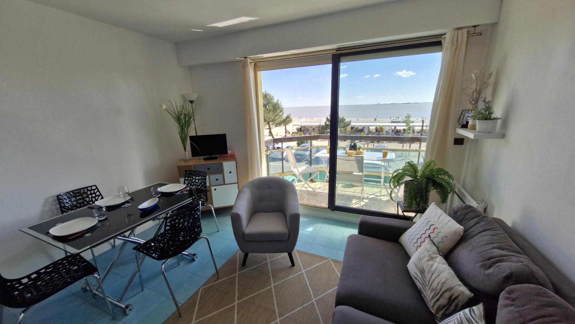 Saint Georges De Didonne - Pleine Vue Mer Pour Ce Studio Cabine Face A La Plage Esterno foto