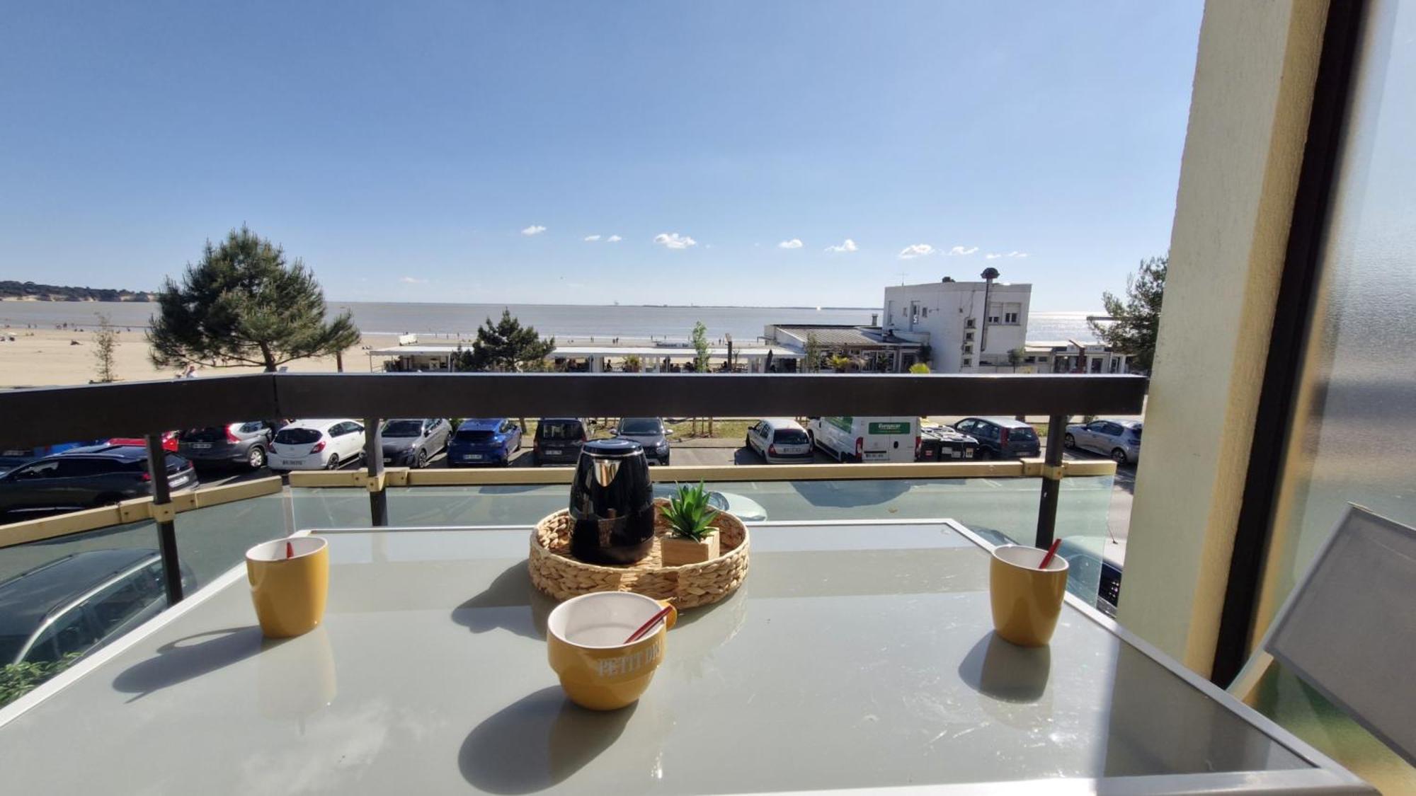 Saint Georges De Didonne - Pleine Vue Mer Pour Ce Studio Cabine Face A La Plage Esterno foto